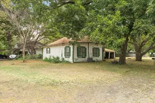 212 W 3rd St, Purdon, TX 76679 - Photo 1