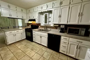1209 Park Street N, Seymour, TX 76380 - Photo 9