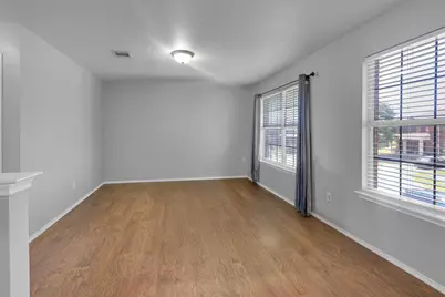 8109 Zephyr Court, Arlington, TX 76002 - Photo 11