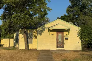 3203 Runnels St, Fort Worth, TX 76106 - Photo 1