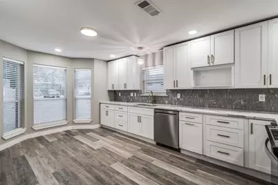 2617 Birmingham Avenue, Dallas, TX 75215 - Photo 9