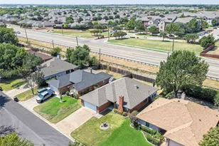 1925 Kings Canyon Cir, Fort Worth, TX 76134 - Photo 19