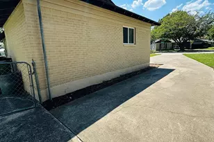 2504 Avon Dr, Garland, TX 75041 - Photo 13