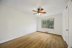 10422 Lake Gardens Dr, Dallas, TX 75218 - Photo 15