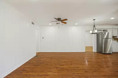 10422 Lake Gardens Drive, Dallas, TX 75218 - Photo 7