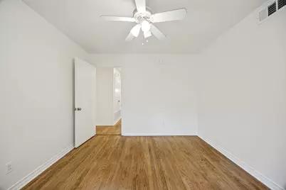 10422 Lake Gardens Drive, Dallas, TX 75218 - Photo 19
