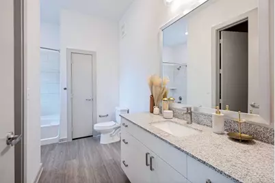 5885 Calmont Avenue #6101, Fort Worth, TX 76107 - Photo 5