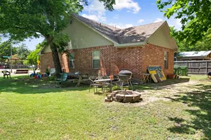 1724 Willow Hollow Dr, Garland, TX 75040 - Photo 17