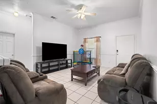 1724 Willow Hollow Dr, Garland, TX 75040 - Photo 5