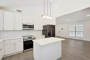 1203 S College St, McKinney, TX 75069 - Photo 7