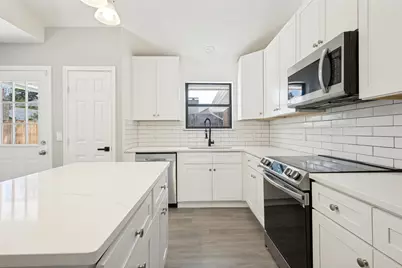 1203 S College Street, McKinney, TX 75069 - Photo 3
