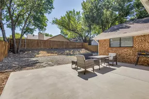 1203 S College St, McKinney, TX 75069 - Photo 21