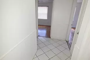 1017 E Spurgeon St, Fort Worth, TX 76115 - Photo 15