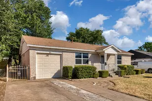 1017 E Spurgeon St, Fort Worth, TX 76115 - Photo 25