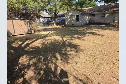 1017 E Spurgeon Street, Fort Worth, TX 76115 - Photo 19
