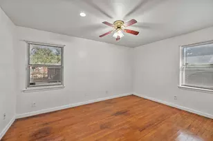 1017 E Spurgeon St, Fort Worth, TX 76115 - Photo 5