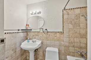 1017 E Spurgeon St, Fort Worth, TX 76115 - Photo 23