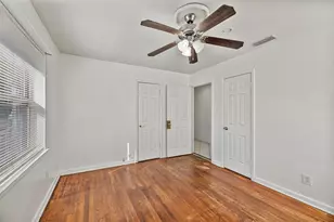 1017 E Spurgeon St, Fort Worth, TX 76115 - Photo 3
