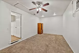 1017 E Spurgeon St, Fort Worth, TX 76115 - Photo 7