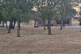 139 Pecan Dr, Gainesville, TX 76240 - Photo 9