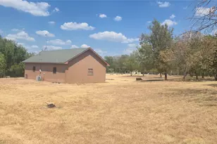 139 Pecan Dr, Gainesville, TX 76240 - Photo 13
