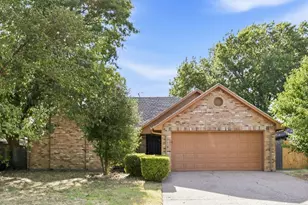 7316 Glen Haven Dr, Fort Worth, TX 76133 - Photo 1