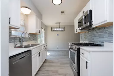 6528 Wild Honey Drive, Dallas, TX 75241 - Photo 13