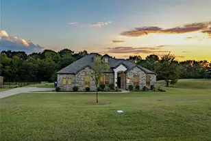 536 Private Rd 7017, Edgewood, TX 75117 - Photo 1