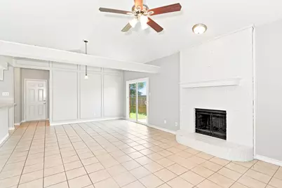 704 Monique, Cedar Hill, TX 75104 - Photo 5