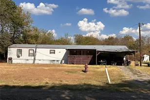 520 N Mlk Ave, Wortham, TX 76693 - Photo 3