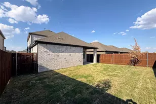 10316 Crusoe St, Aubrey, TX 76227 - Photo 35
