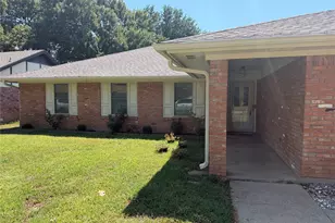 1012 Purdue Dr, Arlington, TX 76012 - Photo 3
