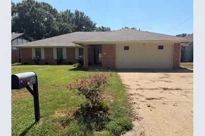 1012 Purdue Drive, Arlington, TX 76012 - Photo 1