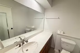 1012 Purdue Dr, Arlington, TX 76012 - Photo 11