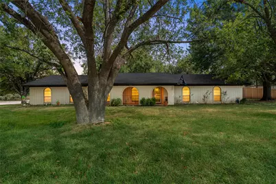 739 N Old Robinson Road, Robinson, TX 76706 - Photo 1
