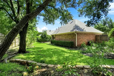 1605 Green Tree Drive, Hurst, TX 76054 - Photo 15