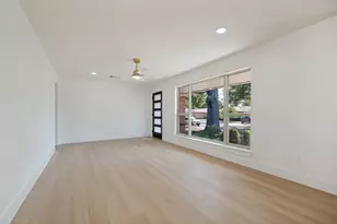 9102 Lindaro Ln, Dallas, TX 75228 - Photo 5