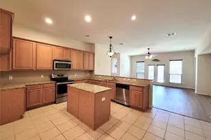 4805 Prairie Aster Dr, Garland, TX 75043 - Photo 3