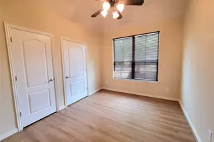 4805 Prairie Aster Dr, Garland, TX 75043 - Photo 7