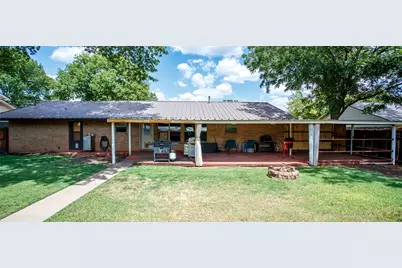 1009 W Edwards, Olney, TX 76374 - Photo 17