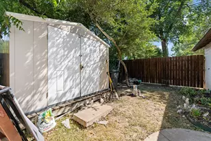 115 Bellevue Dr, Cleburne, TX 76033 - Photo 35
