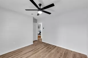 110 Muleta Dr, Oak Point, TX 75068 - Photo 25