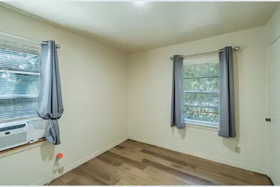 4412 Pierce Avenue, Fort Worth, TX 76119 - Photo 5
