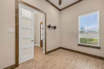 212 Buena Vista Drive, Godley, TX 76044 - Photo 5