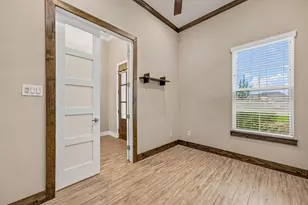 212 Buena Vista Dr, Godley, TX 76044 - Photo 5