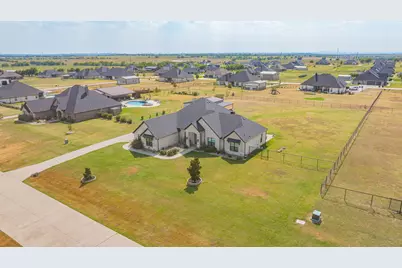 212 Buena Vista Drive, Godley, TX 76044 - Photo 37