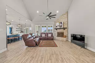 212 Buena Vista Dr, Godley, TX 76044 - Photo 7