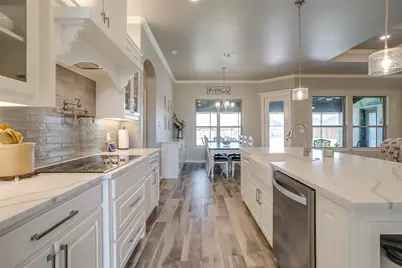 2716 Village Road, Granbury, TX 76049 - Photo 13