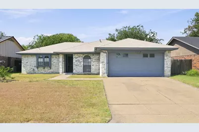 1800 Willow Vale Drive, Fort Worth, TX 76134 - Photo 1