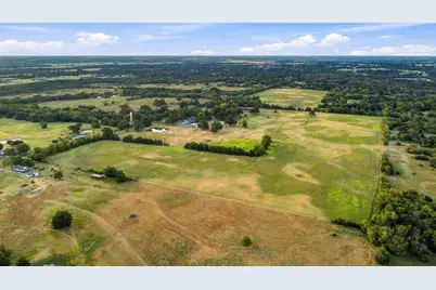10381 Fm 512, Wolfe City, TX 75496 - Photo 31